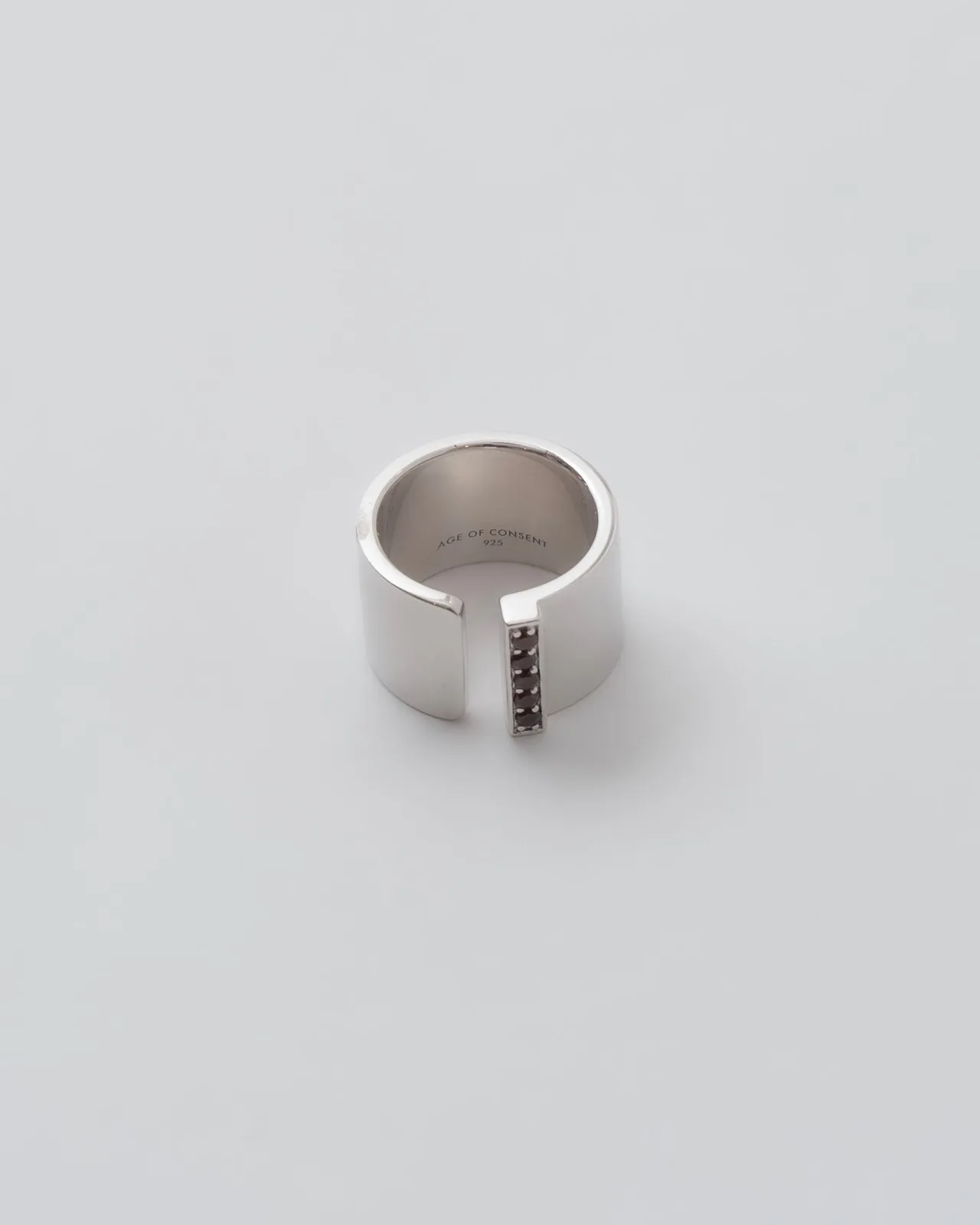 aofcring002gnt Garnet